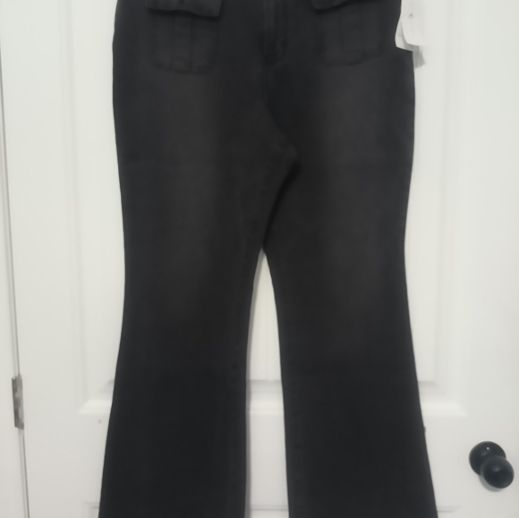 New Black Wide Legs Jeans / Size 16 Junior - Picture 3 of 4